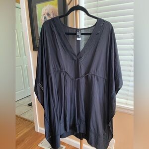 NWOT Jessika Allen Elegant Black V-Neck dress/top, SM